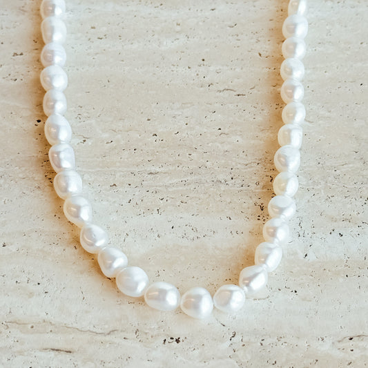 Azalea Pearl Necklace