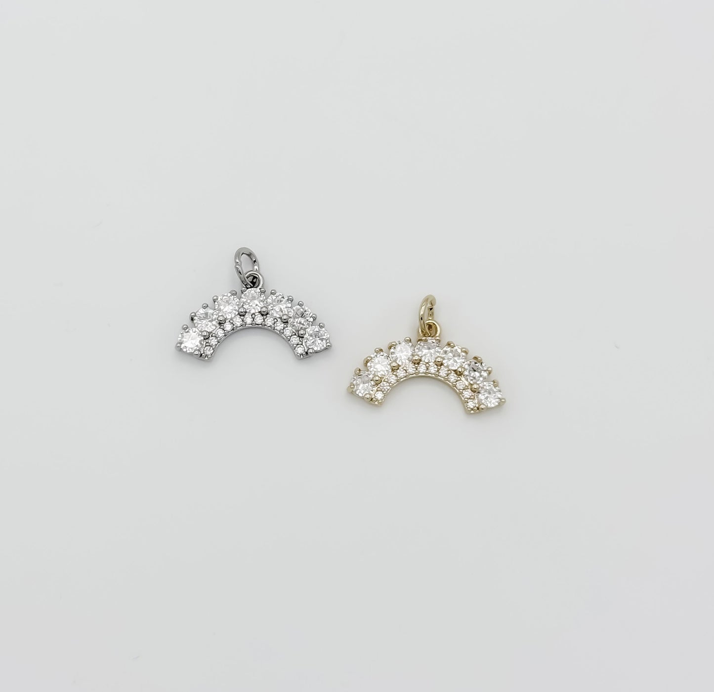 Sparkling Arc Pendant